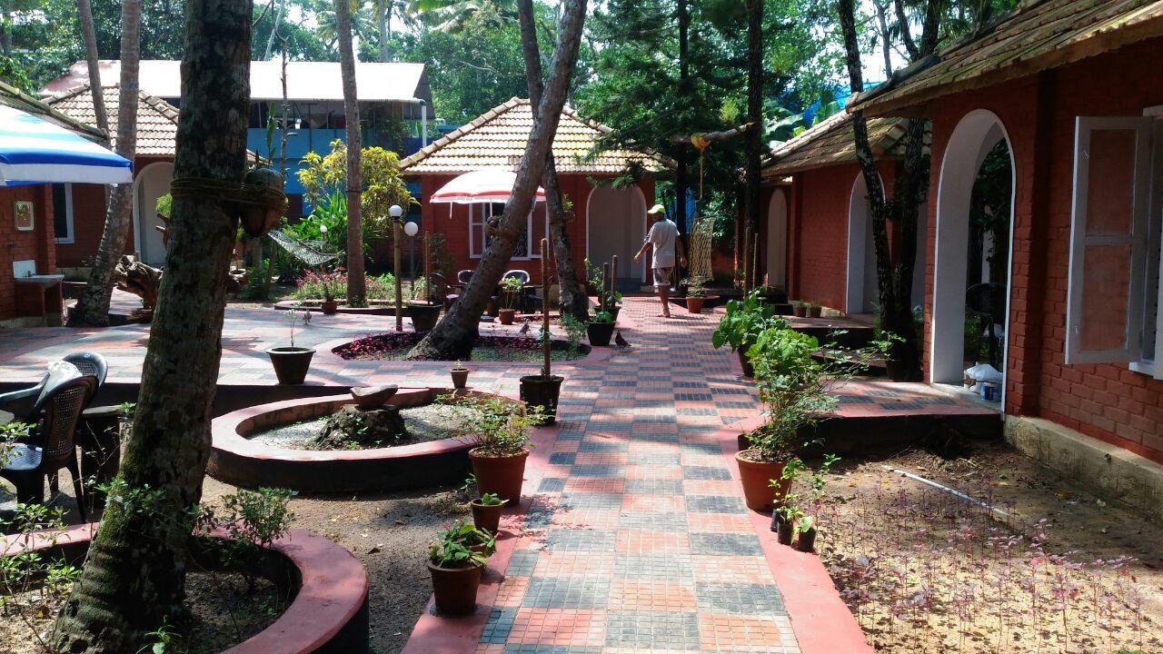 Nalukettu Heritage Resort Varkala Exteriör bild