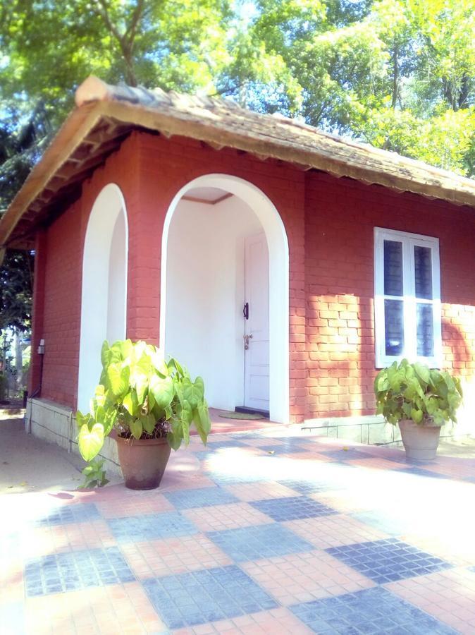 Nalukettu Heritage Resort Varkala Exteriör bild
